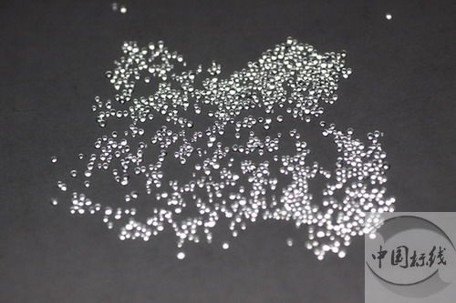 新蔡金属表面处理厂喷砂玻璃微珠清理